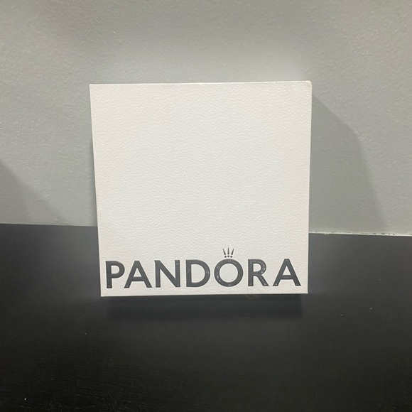 PANDORA Snowflake Clasp bangle bracelet - Picture 8 of 9